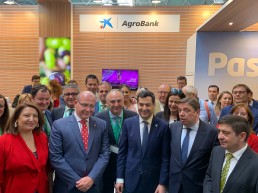 CaixaBank potencia el apoyo al sector olivarero y promueve su internacionalización en Expoliva 2019