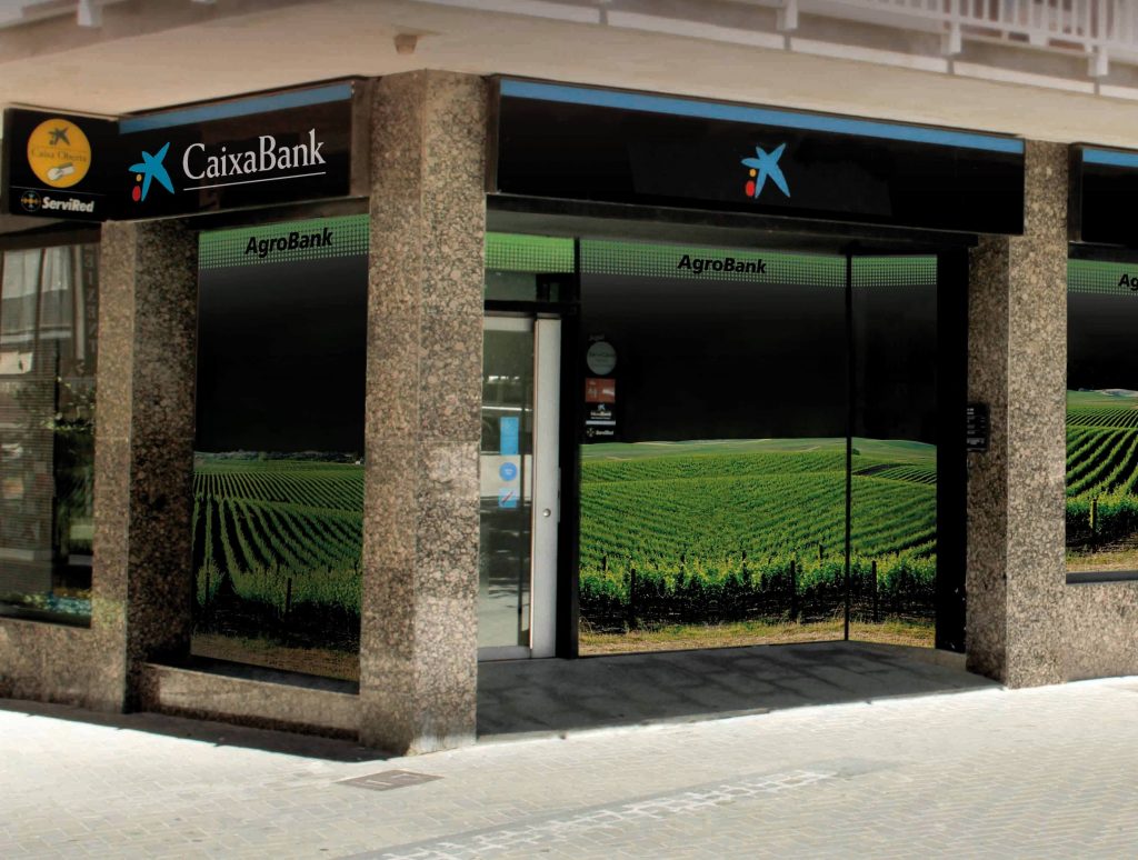 CaixaBank pone a disposición del sector 100 millones de euros para renovables