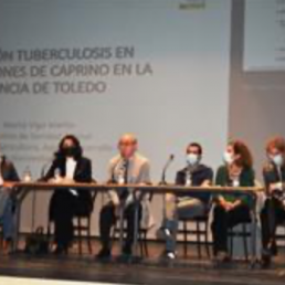 FORO AGRO GANADERO, Asaja pide controlar la población de fauna salvaje para luchar contra la tuberculosis