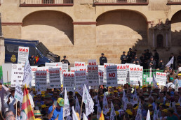 Unos 6.000 agricultores y ganaderos se concentran en Córdoba ante los ministros de Agricultura