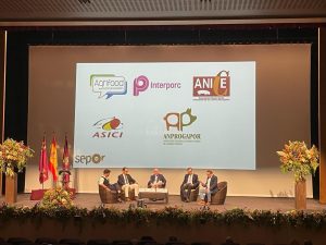 Solo la unión de sector ganadero-cárnico a nivel de comunicación hará que lleguen los mensajes adecuados a los consumidores