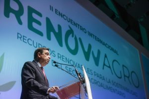 Planas lanza un mensaje de tranquilidad a los agricultores sobre la nueva Ley de Restauración de la Naturaleza de la UE