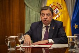 Planas defenderá en Bruselas la simplificación de la PAC y el principio de reciprocidad con fitosanitarios