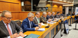 Ignacio Higuero participa en una reunión con el comisario europeo de Agricultura para pedirle una nueva PAC simplificada