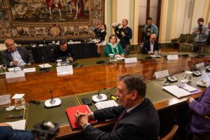 Planas convoca a Asaja, COAG y UPA este miércoles tras la tractorada en Madrid y la reunión de Bruselas
