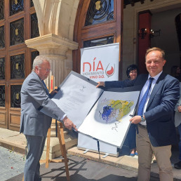 El IMIDA premiada por la DOP de Yecla por su labor y apoyo en favor de la agricultura y el sector vitivinícola