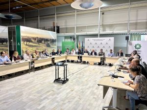 Agricultura subraya "la buena salud" de la cabaña ganadera andaluza tras reunir a la Mesa de la Sanidad Animal