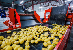 Convenio entre el IMIDRA y la Unión de Cooperativas para fomentar la trazabilidad en productos hortofrutícolas