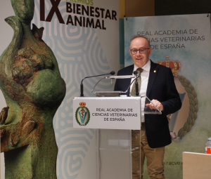 Conferencia Dr. D. Domingo Carrión Pardo “Comportamiento alimentario porcino. Claves para su bienestar y eficiencia”