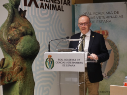 Conferencia Dr. D. Domingo Carrión Pardo “Comportamiento alimentario porcino. Claves para su bienestar y eficiencia”