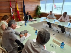 Los veterinarios de Castilla y León abordan con el el nuevo Consejero de Agricultura y Ganadería los principales retos del sector