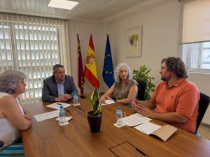 El Colegio de Veterinarios traslada al nuevo consejero de Agricultura las principales necesidades de la profesión