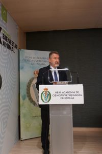 Conferencia Ilmo. Sr. D. Ilmo. Sr. D. Carlos Piñeiro Noguera- La digitalización, la ciencia de datos y la inteligencia artificial aplicada: un nuevo paradigma para la profesión veterinaria
